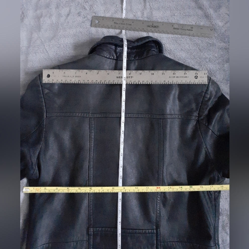 Leather Coat From Danier Canada - Picture 7 of 13